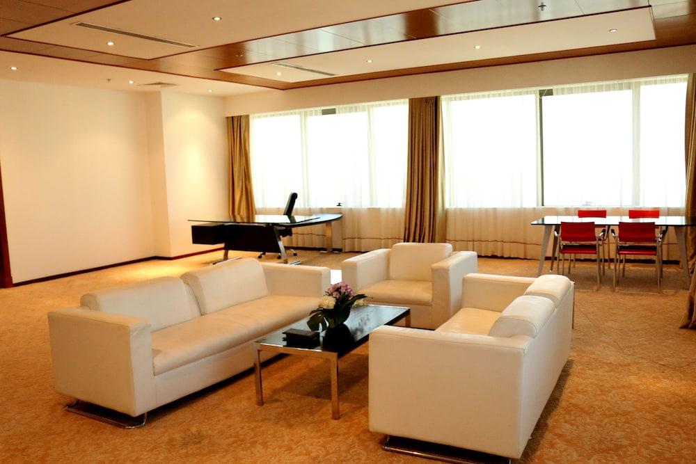 Diva Hotel Μανάμα Εξωτερικό φωτογραφία